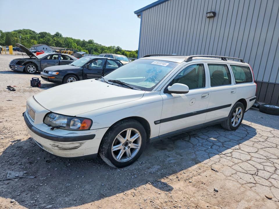 2002 Volvo V70 VIN YV1SW58D722216795 COPART salvage auction — SIDE, PA - CERTIFICATE OF SALVAGE, sold $400 on 2026-08-03 (photo 1)