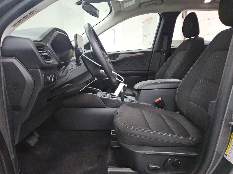 2024 Ford Escape VIN 1FMCU0GN2RUA28435 COPART salvage auction — NORMAL WEAR, NY - CERTIFICATE OF TITLE, sold $16,300 on 2026-07-09 (photo 7)