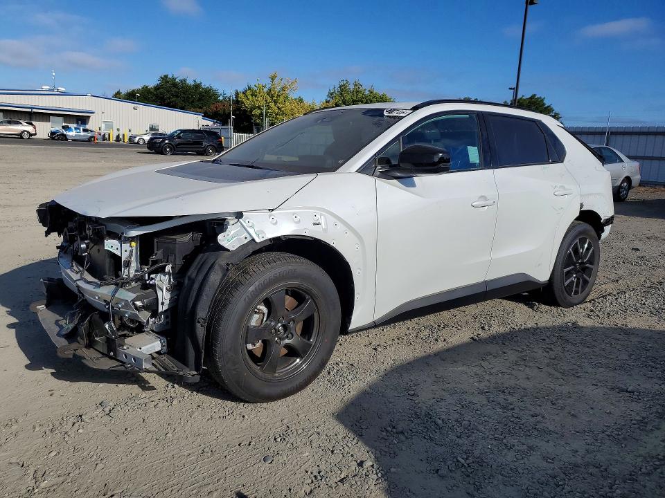 2026 Toyota Bz VIN JTMBCAEB0TJ014740 — COPART salvage auction photo