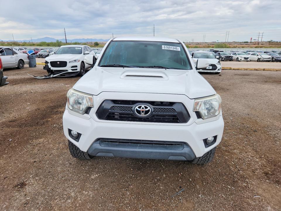 2015 Toyota Tacoma VIN 5TFJU4GN3FX072747 COPART salvage auction — REAR END, AZ - CERT OF TITLE - SALVAGE, sold $3,100 on 2026-07-24 (photo 5)