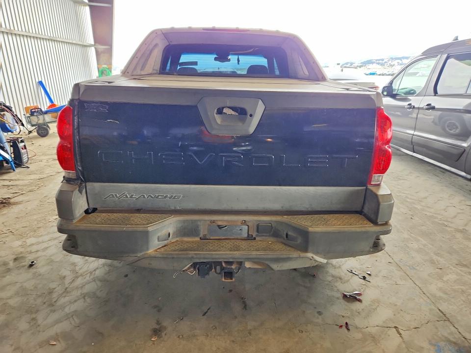 2002 Chevrolet Avalanche VIN 3GNEK13T32G121378 COPART salvage auction — REAR END, CA - DIS/DLR/EXP ONLY CLEAN TITLE, sold $125 on 2026-07-09 (photo 6)