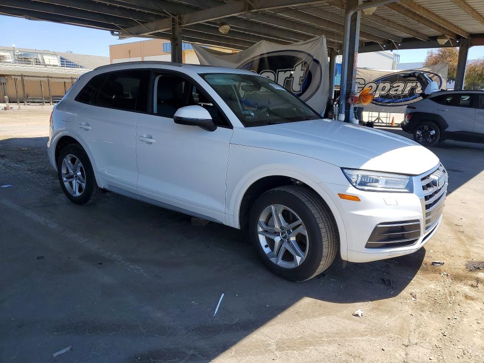 2018 Audi Q5 VIN WA1ANAFY6J2014509 COPART salvage auction — MINOR DENT/SCRATCHES, Ca - Dis/Dlr/Exp Only Clean Title, sold $7,500 on 2026-07-23 (photo 4)