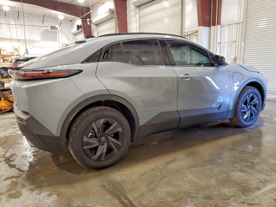 2026 Toyota C-hr VIN JTMAAAADXTJ011787 COPART salvage auction — HAIL, Mn - Cert Of Title-Salvage, sold $23,200 on 2026-09-14 (photo 3)
