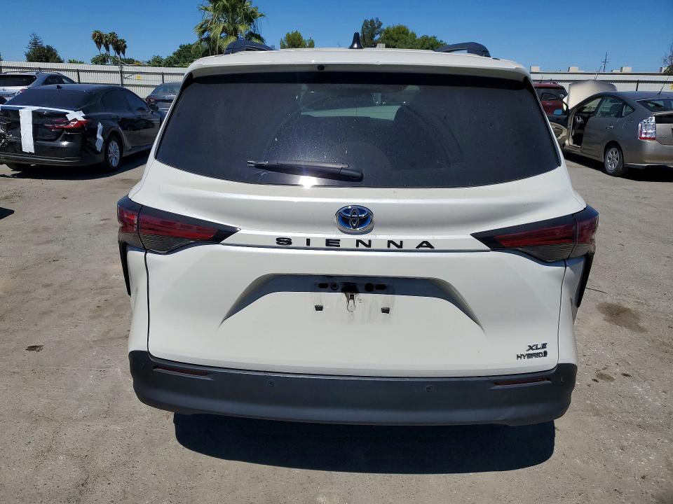 2021 Toyota Sienna VIN 5TDJRKECXMS058130 COPART salvage auction — FRONT END, Ca - Salvage Certificate, sold $5,600 on 2026-07-24 (photo 6)