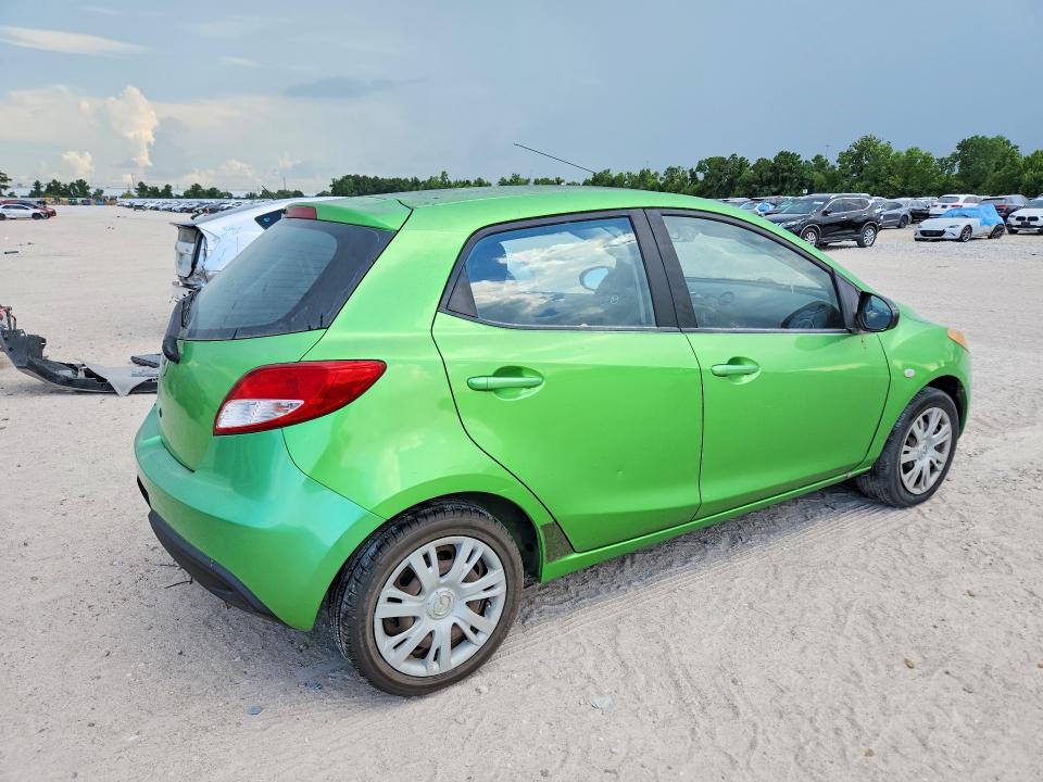 2011 Mazda 2 VIN JM1DE1HY8B0110252 COPART salvage auction — MINOR DENT/SCRATCHES, TX - CERTIFICATE OF TITLE, sold $850 on 2026-07-10 (photo 3)