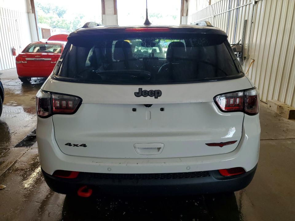 2025 Jeep Compass VIN 3C4NJDDN4ST532681 COPART salvage auction — FRONT END, Fl - Certificate Of Title, sold $9,500 on 2026-07-22 (photo 6)