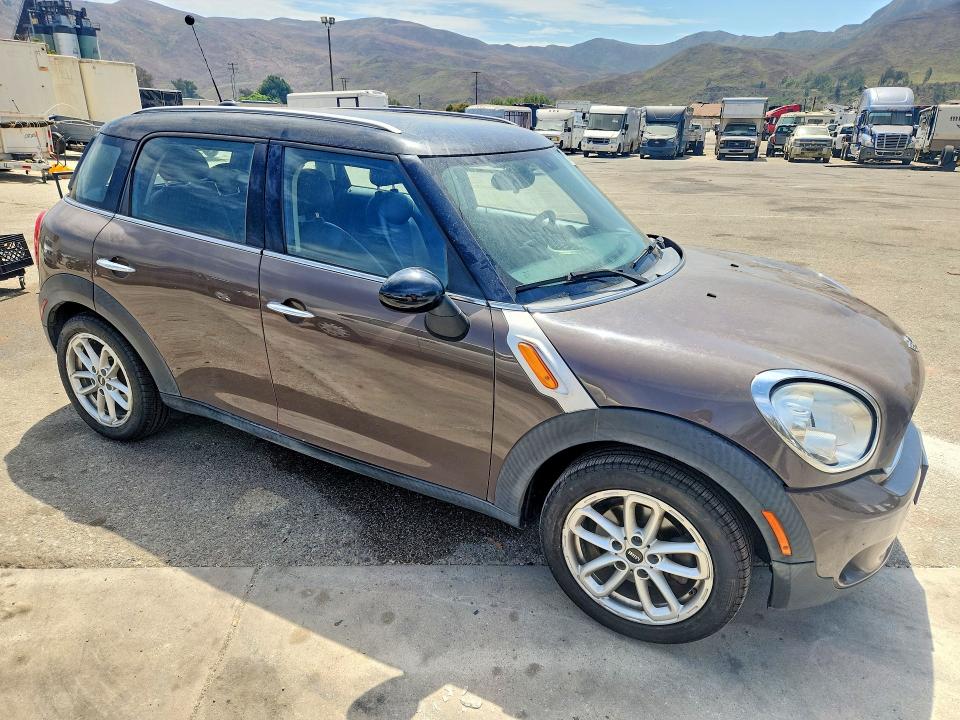 2015 Mini Cooper VIN WMWZB3C59FWR43601 COPART salvage auction — MINOR DENT/SCRATCHES, CA - DIS/DLR/EXP APP FOR DUP CLEAN, sold $775 on 2026-07-24 (photo 4)