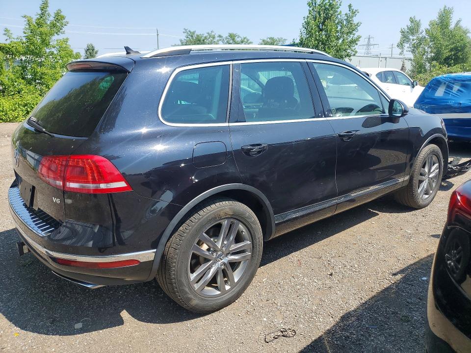 2015 Volkswagen Touareg VIN WVGEF9BP7FD003817 COPART salvage auction — FRONT END, ON - PERMIT SALVAGE, sold $2,850 on 2026-08-13 (photo 3)