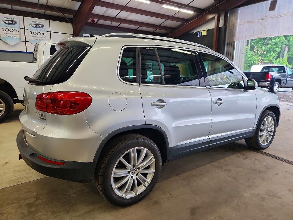 2012 Volkswagen Tiguan VIN WVGBV7AX1CW527346 COPART salvage auction — MINOR DENT/SCRATCHES, Vt - Certificate Of Title (P), sold $1,500 on 2026-07-28 (photo 3)