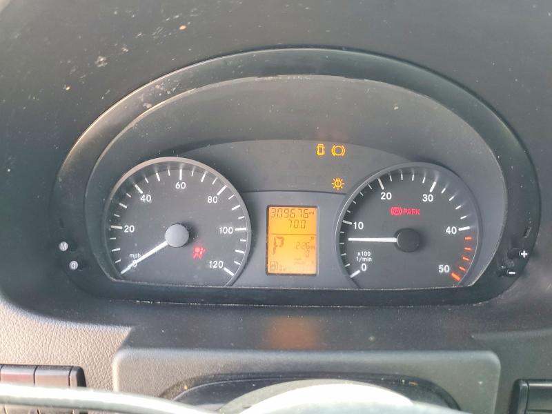 2018 Mercedes-benz Sprinter VIN WD3PE7CD2JP607236 COPART salvage auction — ROLLOVER, Tx - Certificate Of Title, sold $2,000 on 2026-08-03 (photo 9)