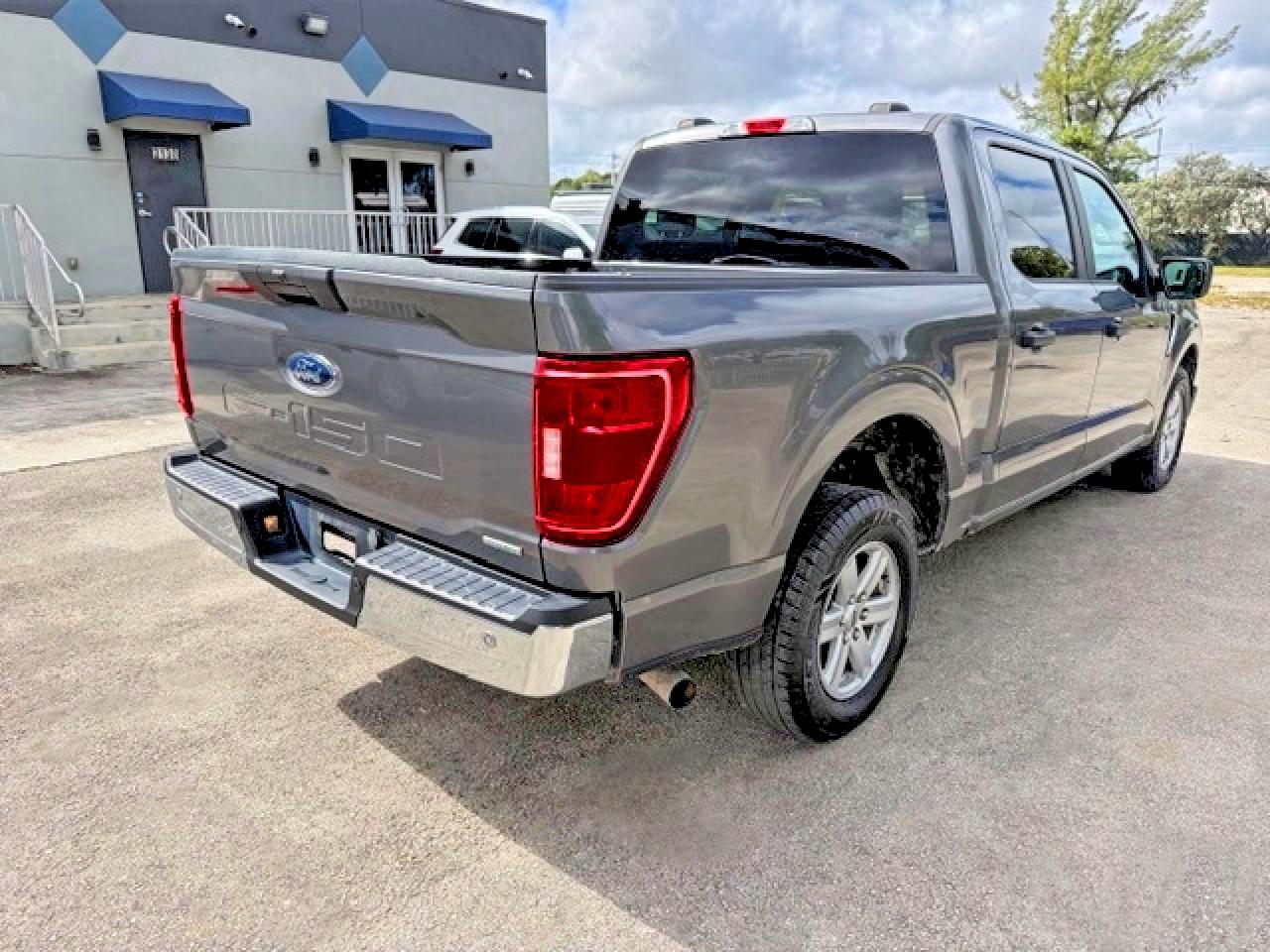 2023 Ford F-150 VIN 1FTEW1C86PKD23334 COPART salvage auction — Minor Dent/Scratches, FL - CERTIFICATE OF DESTRUCTION (P), sold $18,400 on 2026-09-09 (photo 3)