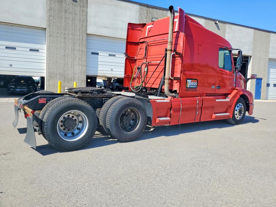 2016 Volvo VIN 4V4NC9EH3GN949897 COPART salvage auction — MECHANICAL, Mn - Certificate Of Title, sold $8,600 on 2026-08-14 (photo 3)