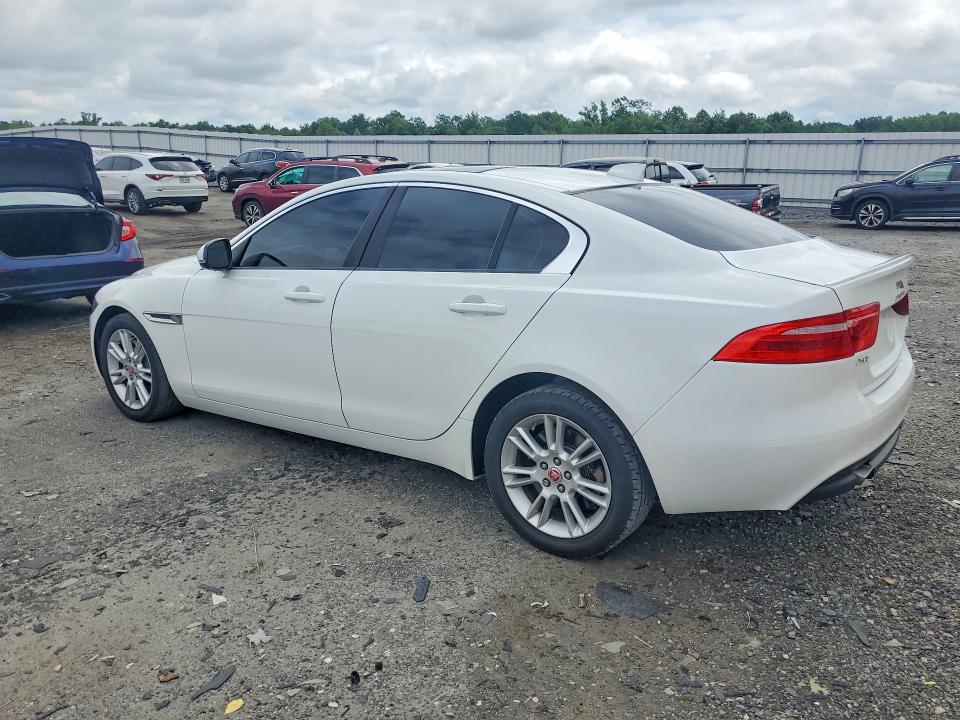 2018 Jaguar Xe VIN SAJAJ4FX4JCP25812 COPART salvage auction — NORMAL WEAR, Va - Cert Of Title-Rebuilt, sold $2,550 on 2026-07-29 (photo 2)