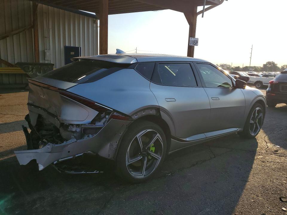 2023 Kia Ev6 VIN KNDC5DLE9P5110572 COPART salvage auction — REAR END, CO - PUBLIC - SALVAGE TITLE (P), sold $7,700 on 2026-07-28 (photo 3)