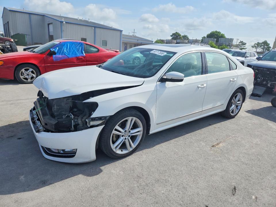 2015 Volkswagen Passat VIN 1VWCV7A39FC070133 COPART salvage auction — FRONT END, Salvage Title, sold $1,750 on 2026-08-05 (photo 1)