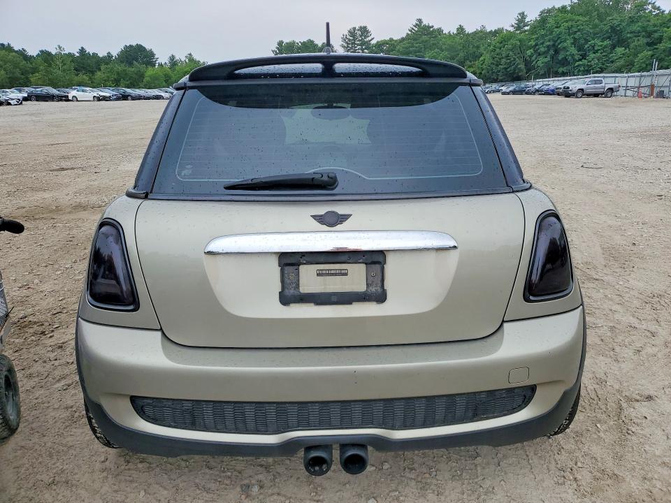 2008 Mini Cooper VIN WMWMF73538TT90048 COPART salvage auction — UNDERCARRIAGE, MA - CERT OF TITLE-RECONSTRCTD COLL, sold $650 on 2026-08-13 (photo 6)