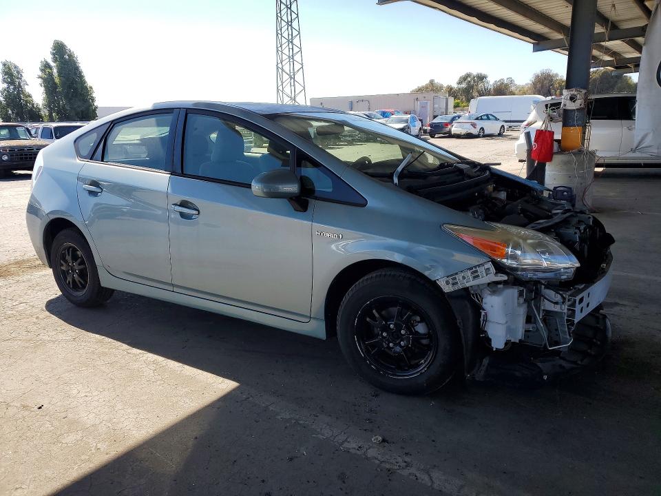 2015 Toyota Prius VIN JTDKN3DU3F1989794 COPART salvage auction — VANDALISM, Ca - Salvage Certificate, sold $1,050 on 2026-07-28 (photo 4)