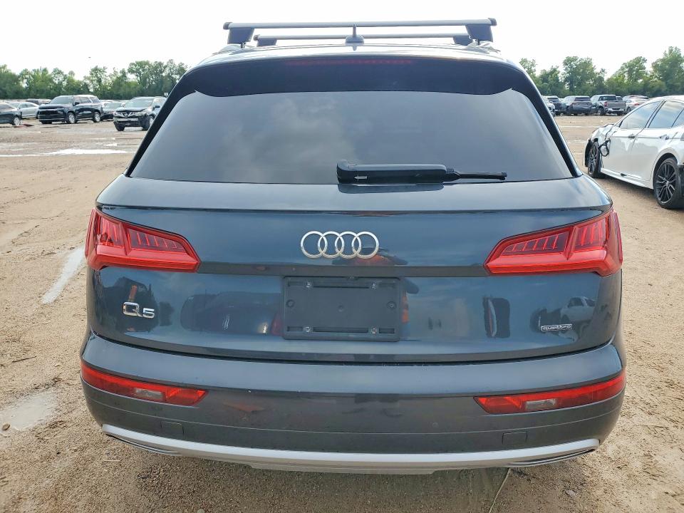 2020 Audi Q5 VIN WA1ANAFY2L2019385 COPART salvage auction — WATER/FLOOD, Tx - Salvage Title-Flood Damage, sold $5,400 on 2026-07-28 (photo 6)