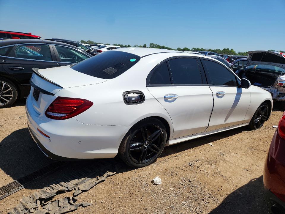 2017 Mercedes-benz E-klasse VIN WDDZF4JB9HA019252 COPART salvage auction — MINOR DENT/SCRATCHES, IL - CERTIFICATE OF TITLE, sold $9,600 on 2026-07-28 (photo 3)