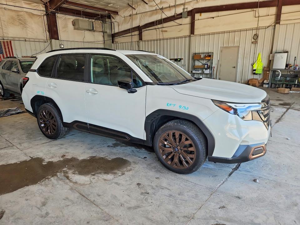 2025 Subaru Forester VIN JF2SLDHC7SH547388 COPART salvage auction — SIDE, Wi - Cert Of Title-Claim Paid, sold $8,700 on 2026-07-20 (photo 4)