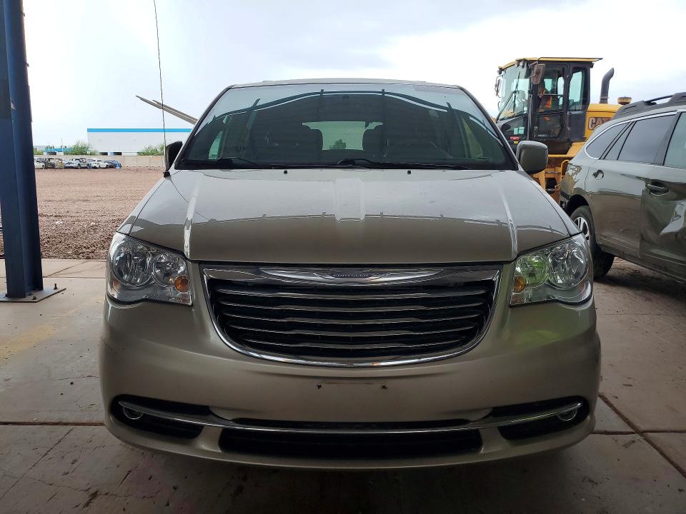 2016 Chrysler Town & country VIN 2C4RC1BG3GR302705 COPART salvage auction — MINOR DENT/SCRATCHES, Az - Certificate Of Title (P), sold $1,500 on 2026-07-23 (photo 5)