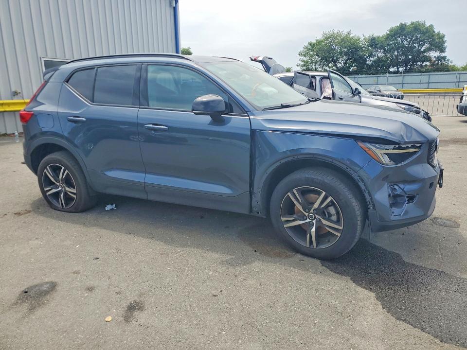 2026 Volvo Xc40 VIN YV4L12UK1T2704506 COPART salvage auction — FRONT END, NY - CERTIFICATE OF TITLE, sold $14,000 on 2026-07-23 (photo 4)