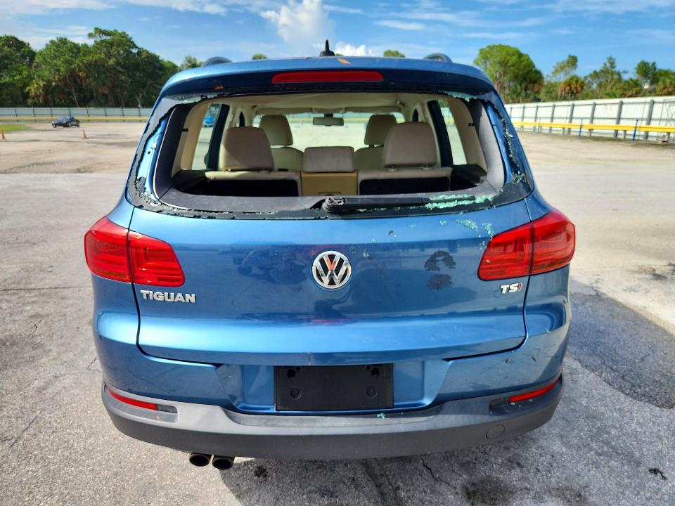 2017 Volkswagen Tiguan VIN WVGAV7AX8HK037951 COPART salvage auction — MECHANICAL, Fl - Certificate Of Title, sold $825 on 2026-08-05 (photo 6)