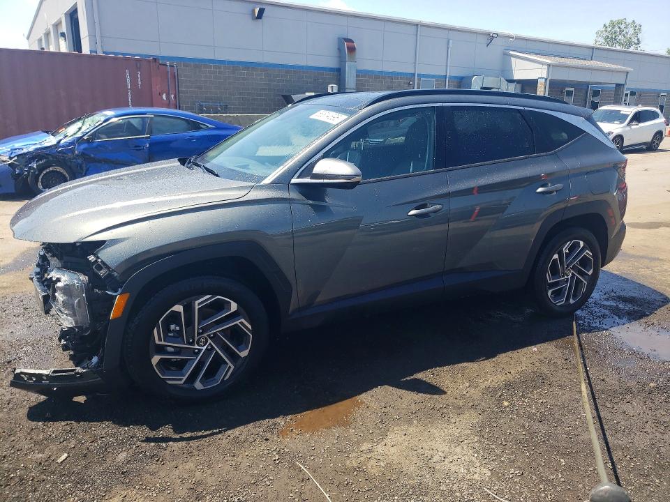 2026 Hyundai Tucson hybrid VIN KM8JEDD17TU418323 — COPART salvage auction photo