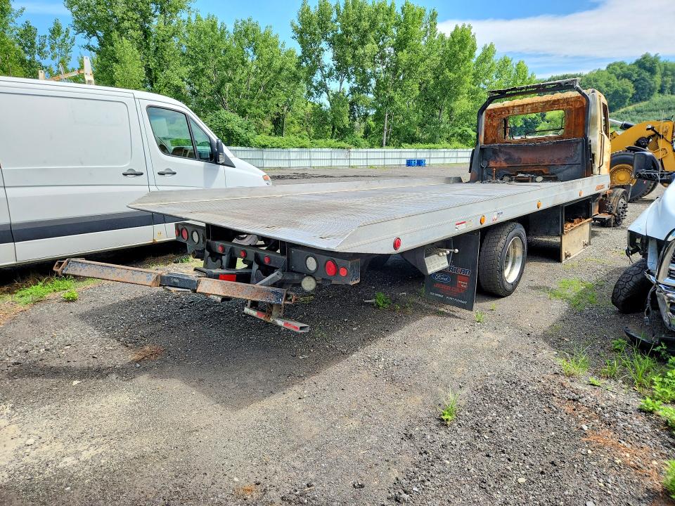 2023 Hino Hino l6 VIN 5PVNJ7AP2P5T50069 COPART salvage auction — BURN, NY - MV-907A SALVAGE CERTIFICATE, sold $8,600 on 2026-09-03 (photo 3)