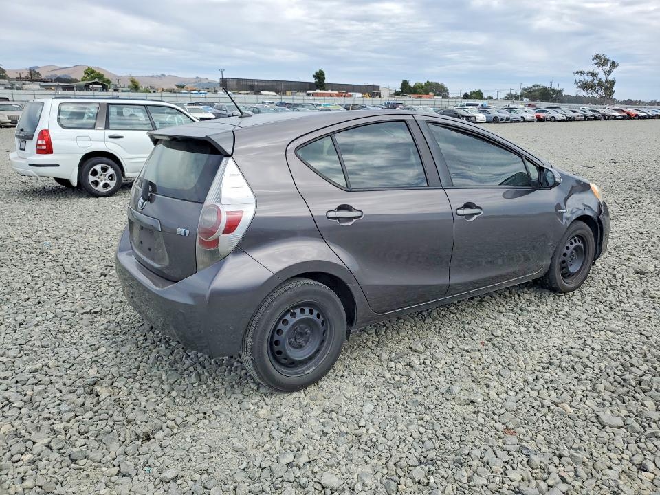 2013 Toyota Prius VIN JTDKDTB32D1550855 COPART salvage auction — FRONT END, Salvage Title, sold $125 on 2026-07-23 (photo 3)