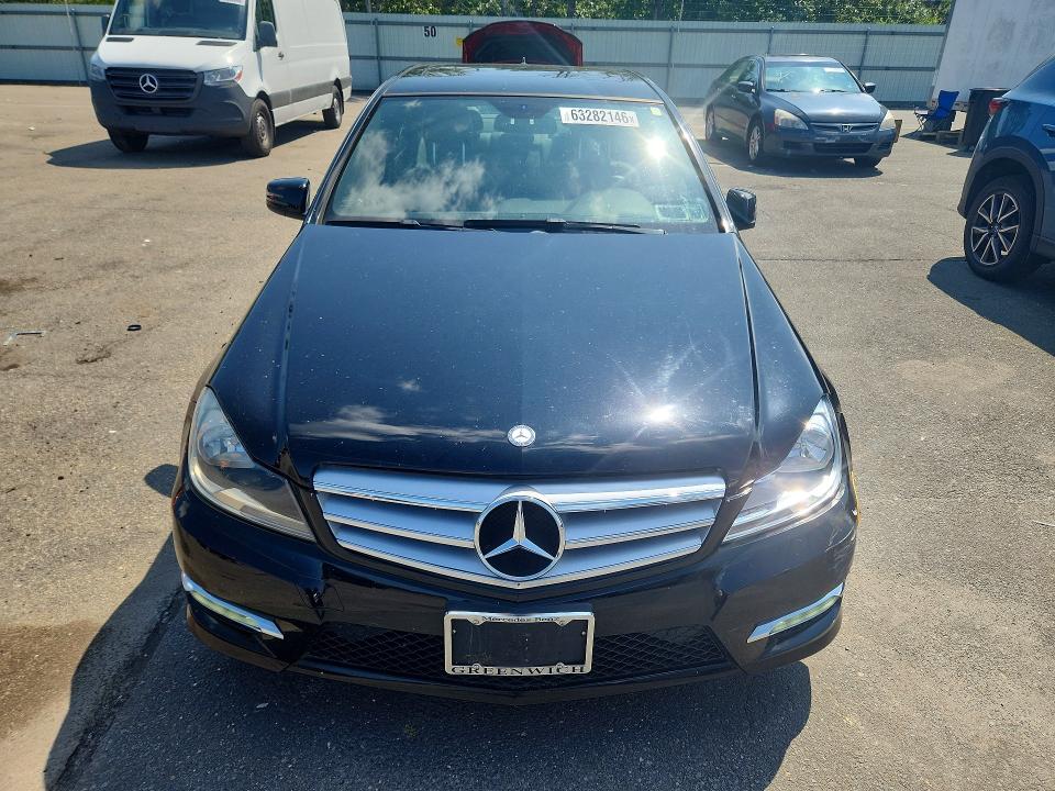 2013 Mercedes-benz C class VIN WDDGF8AB2DA837589 COPART salvage auction — FRONT END, NY - CERTIFICATE OF TITLE, sold $1,050 on 2026-08-05 (photo 5)