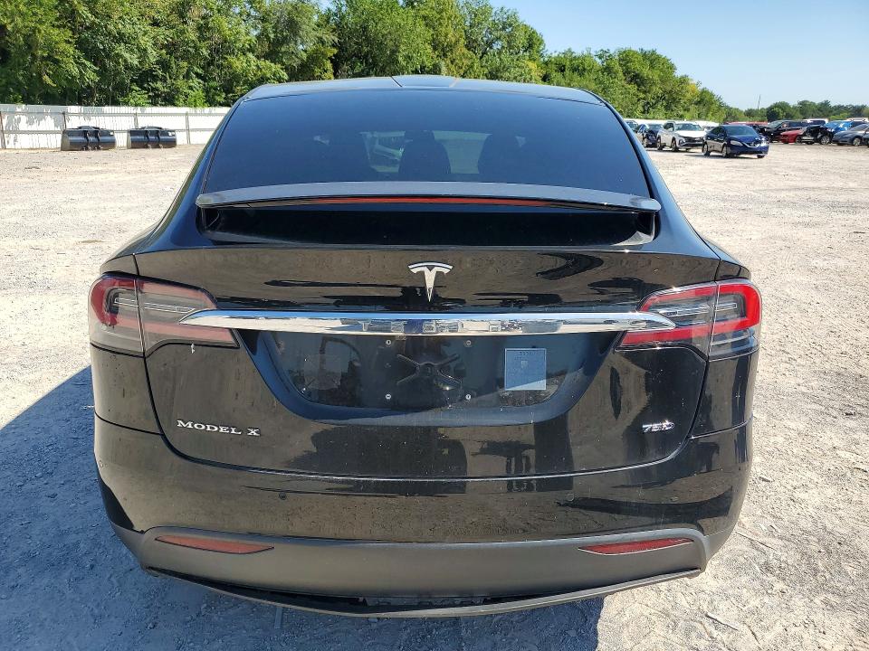 2016 Tesla Model x VIN 5YJXCAE28GF008736 COPART salvage auction — MINOR DENT/SCRATCHES, OK - CERTIFICATE OF TITLE (P), sold $6,000 on 2026-07-30 (photo 6)
