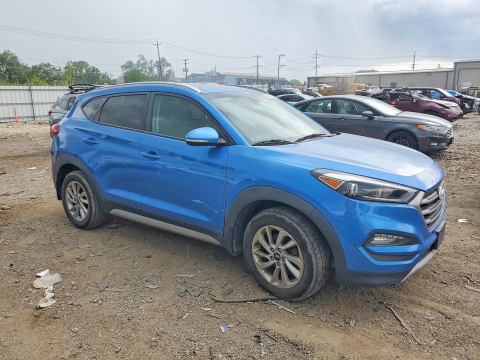2017 Hyundai Tucson VIN KM8J3CA27HU303967 COPART salvage auction — MINOR DENT/SCRATCHES, Ny - Certificate Of Title (P), sold $2,900 on 2026-07-31 (photo 4)