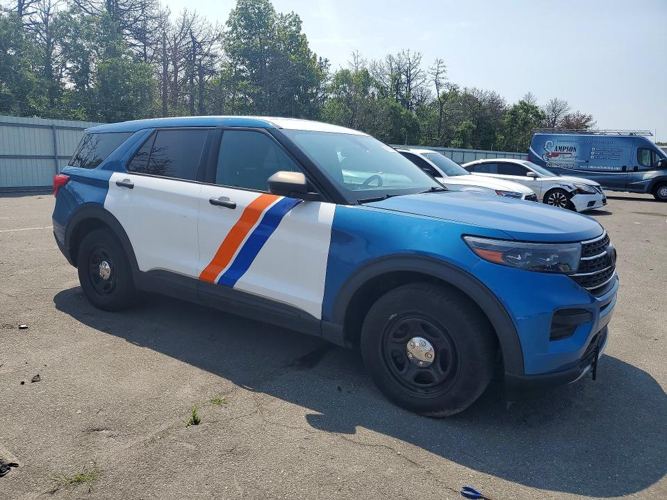 2021 Ford Explorer VIN 1FM5K8AW9MNA14775 COPART salvage auction — MINOR DENT/SCRATCHES, NY - CERTIFICATE OF TITLE (P), sold $7,900 on 2026-07-29 (photo 4)