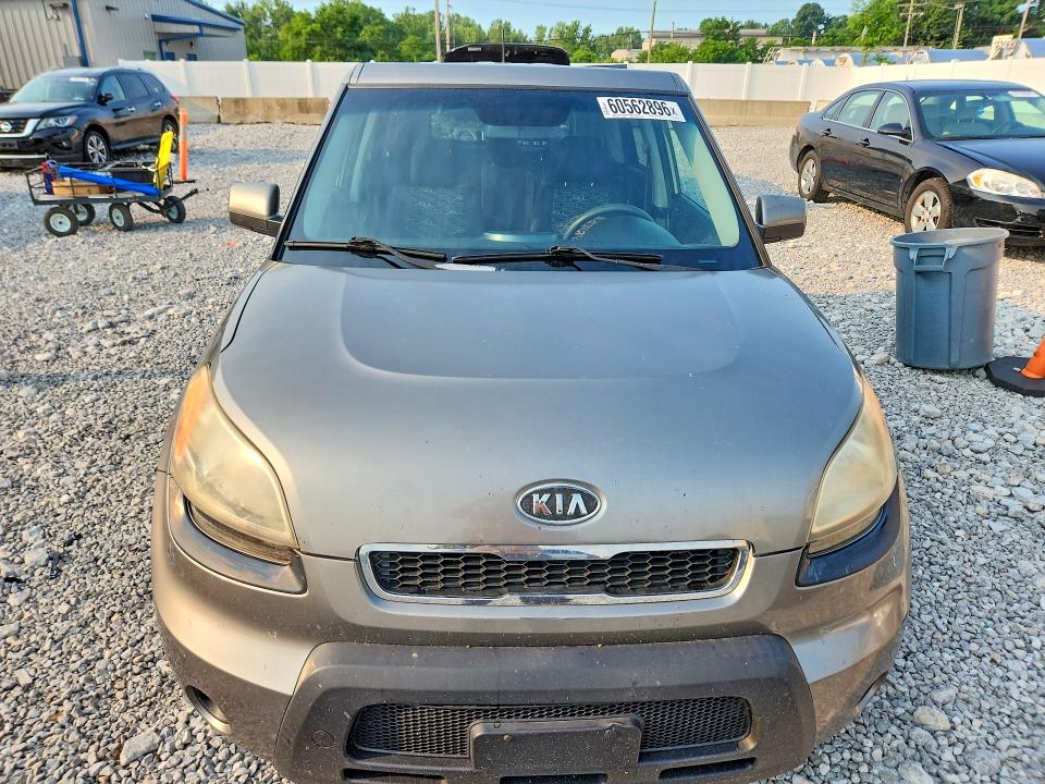2010 Kia Soul VIN KNDJT2A25A7172413 COPART salvage auction — SIDE, OH - CERT OF TITLE-SALVAGE, sold $90 on 2026-07-21 (photo 5)