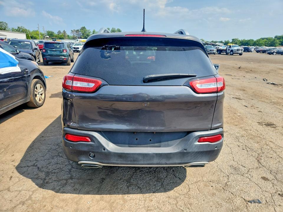 2015 Jeep Cherokee VIN 1C4PJMDS2FW654079 COPART salvage auction — MINOR DENT/SCRATCHES, Mt - Dealer Only Clean Title, sold $625 on 2026-07-31 (photo 6)