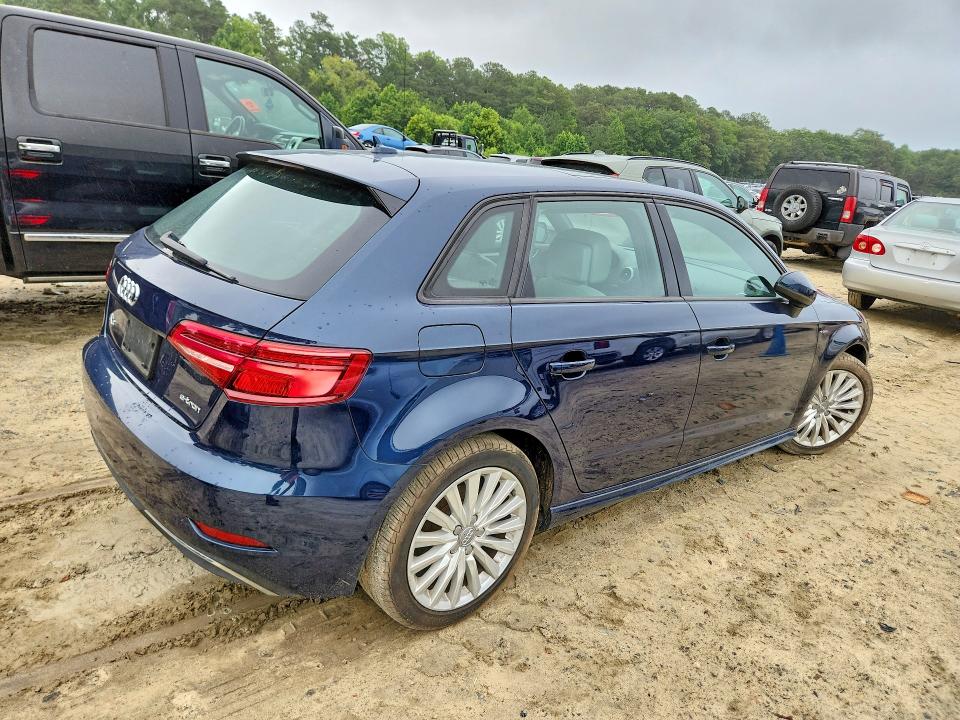 2018 Audi VIN WAUUPBFF5JA063432 COPART salvage auction — MINOR DENT/SCRATCHES, Md - Certificate Of Title, sold $3,550 on 2026-07-14 (photo 3)