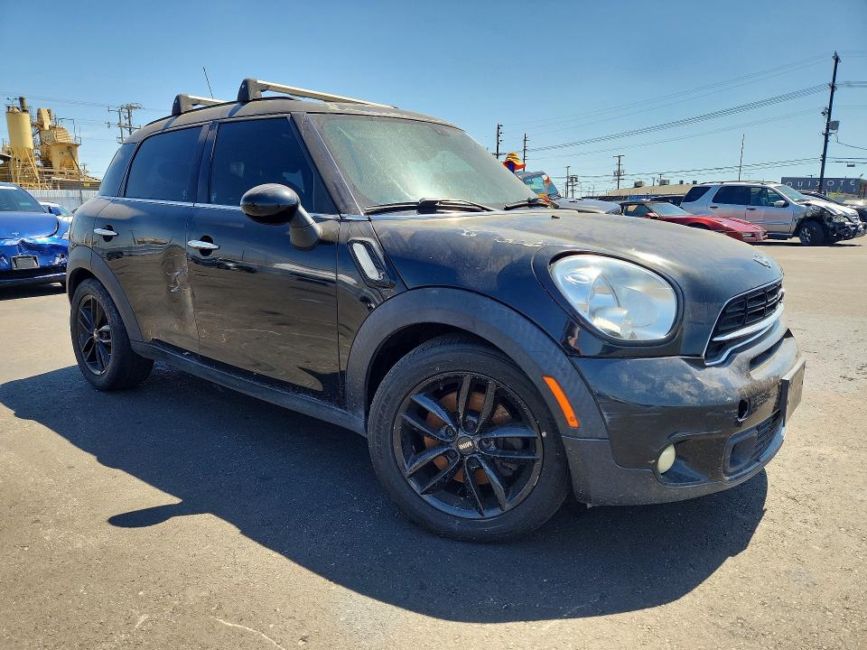 2016 Mini Cooper VIN WMWZC3C54GWT08834 COPART salvage auction — SIDE, Ca - Dis/Dlr/Exp Only Clean Title, sold $1,400 on 2026-08-12 (photo 4)