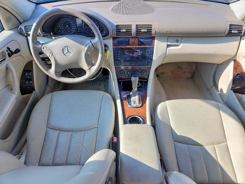 2006 Mercedes-benz C class VIN WDBRF92J96F823630 COPART salvage auction — SIDE, ON - PERMIT NO BRAND - UNFIT, sold $375 on 2026-07-28 (photo 8)