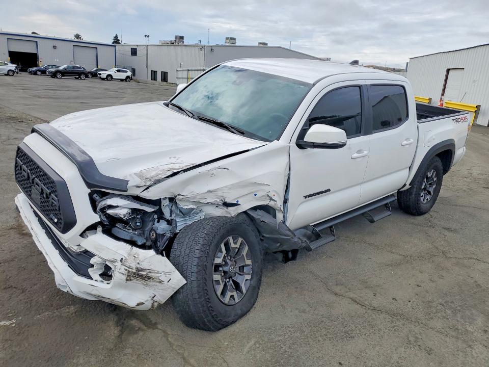 2023 Toyota Tacoma VIN 3TMCZ5AN2PM606594 — COPART salvage auction photo