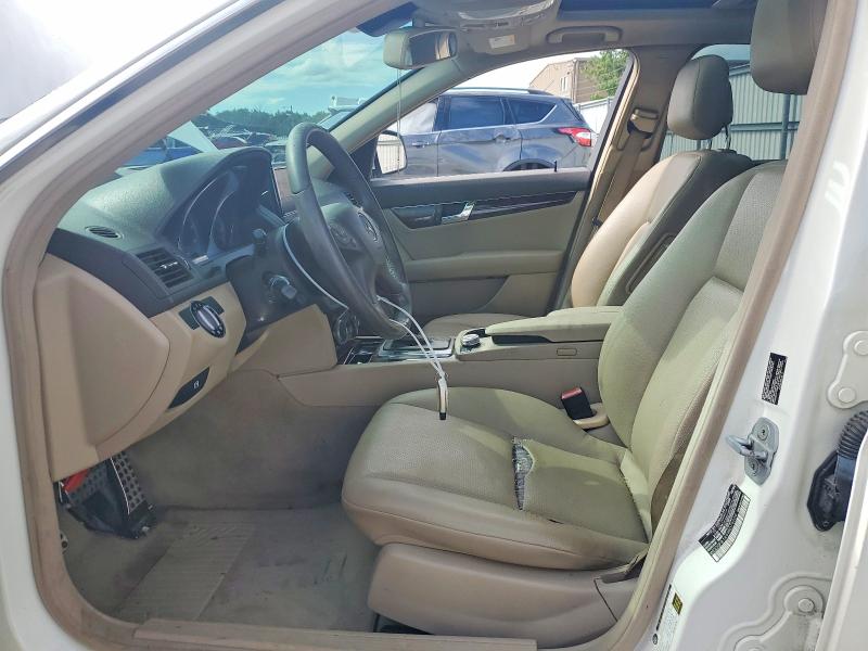 2009 Mercedes-benz C class VIN WDDGF81X49R079209 COPART salvage auction — WATER/FLOOD, NJ - CERT OF TITLE-SALVAGE FLOOD (P), sold $450 on 2026-08-18 (photo 7)