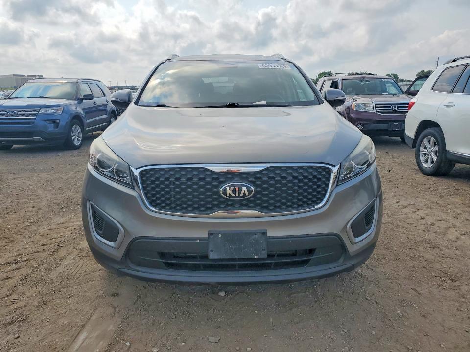 2016 Kia Sorento VIN 5XYPGDA30GG060567 COPART salvage auction — MECHANICAL, IA - CERTIFICATE OF TITLE, sold $1,400 on 2026-07-31 (photo 5)