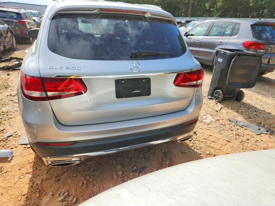 2017 Mercedes-benz Glc VIN WDC0G4JB0HV008563 COPART salvage auction — NORMAL WEAR, Ga - Certificate Of Title, sold $6,900 on 2026-08-11 (photo 6)