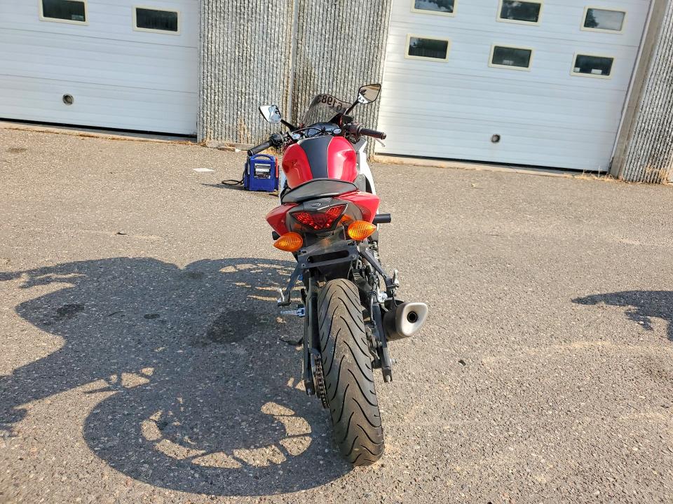 2015 Yamaha Yzf VIN MH3RH06Y1FK003436 COPART salvage auction — NORMAL WEAR, MN - CERT OF TITLE-PRIOR SALVAGE, sold $1,300 on 2026-07-30 (photo 4)
