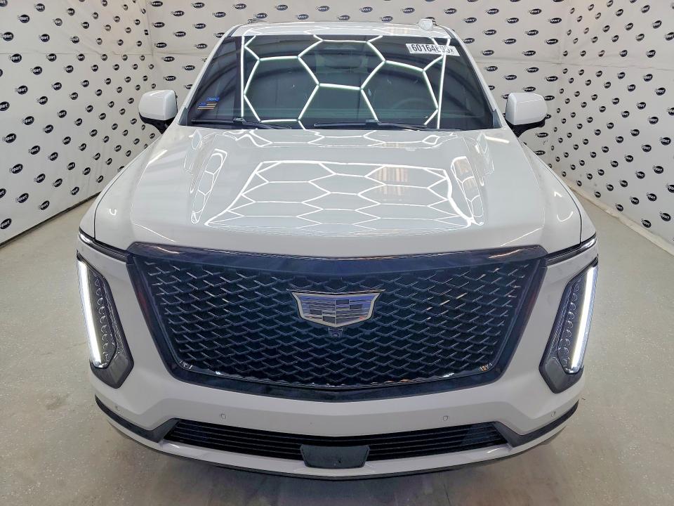2025 Cadillac Escalade VIN 1GYS9FRL6SR382977 COPART salvage auction — MINOR DENT/SCRATCHES, TX - SALVAGE VEHICLE TITLE, sold $92,500 on 2026-07-31 (photo 5)