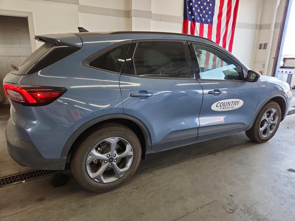 2025 Ford Escape VIN 1FMCU9MN6SUB07718 COPART salvage auction — FRONT END, Salvage Title, sold $10,700 on 2026-08-21 (photo 3)