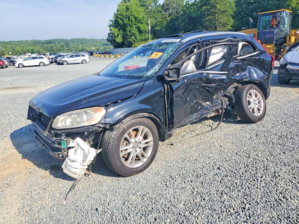 2015 Volvo Xc60 VIN YV440MDK0F2757205 COPART salvage auction — SIDE, Nc - Salvage Certificate Of Title, sold $375 on 2026-08-06 (photo 1)
