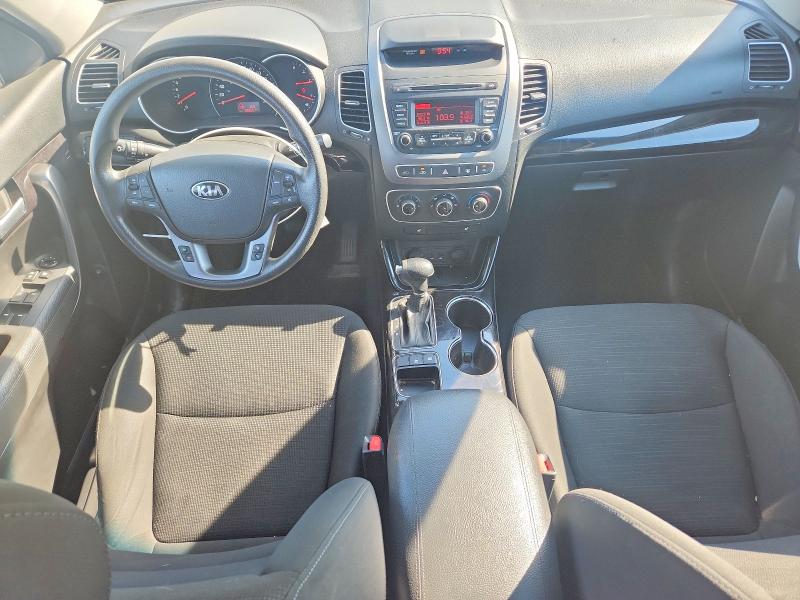 2015 Kia Sorento VIN 5XYKTCA63FG567391 COPART salvage auction — MECHANICAL, Ab - Bos - Active, sold $1,350 on 2026-07-09 (photo 8)