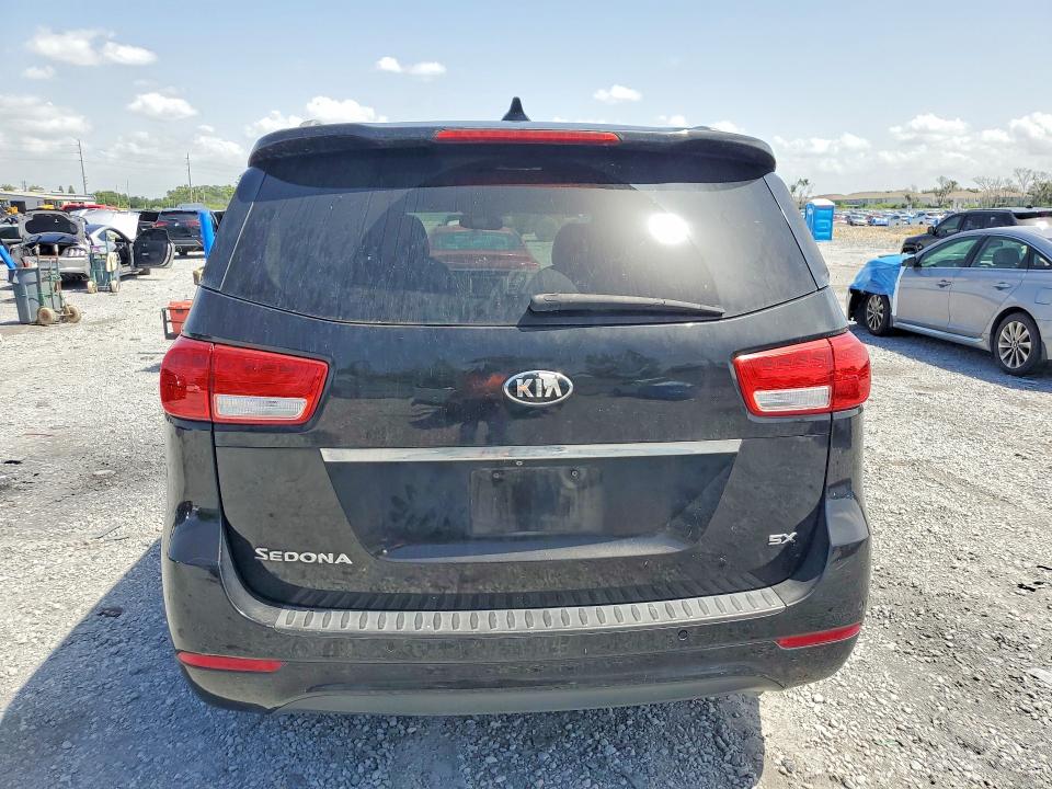 2016 Kia SEDONA VIN KNDMC5C1XG6145936 COPART salvage auction — NORMAL WEAR, Fl - Certificate Of Title, sold $875 on 2026-07-25 (photo 6)