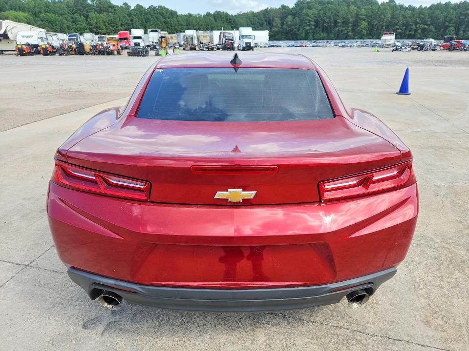 2018 Chevrolet Camaro VIN 1G1FB1RS8J0136806 COPART salvage auction — MINOR DENT/SCRATCHES, Al - Dealer Only Clean Title, sold $975 on 2026-07-24 (photo 6)